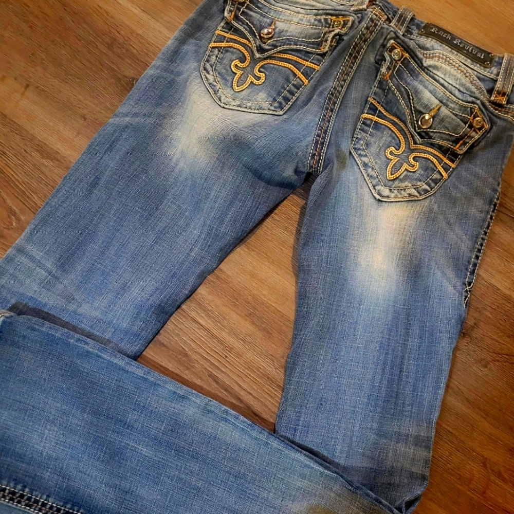 ROCK  REVIVALS